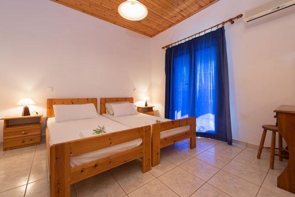 Athena Studios Vasilikos  Bilik gambar